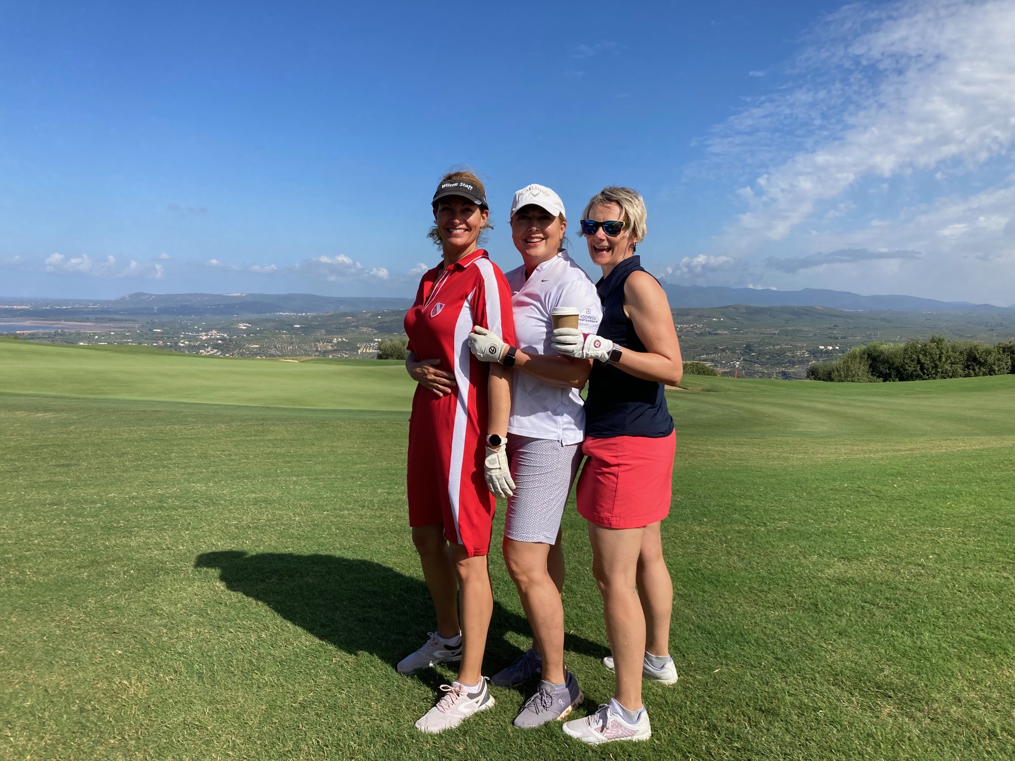 Fotografie lidí na golfu